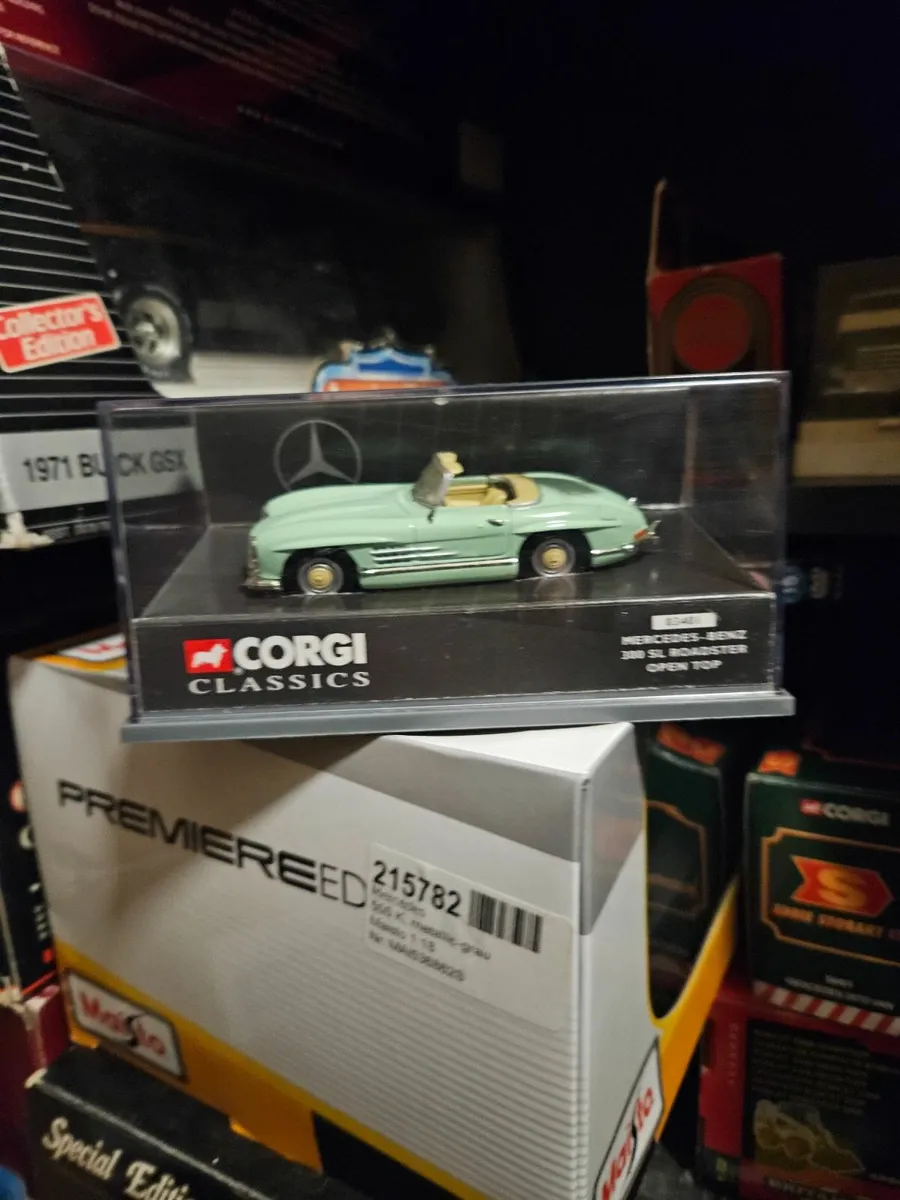 Corgi  Mercedes