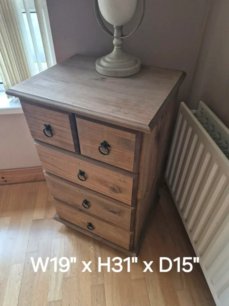 Selection of Corona furniture - Image 4