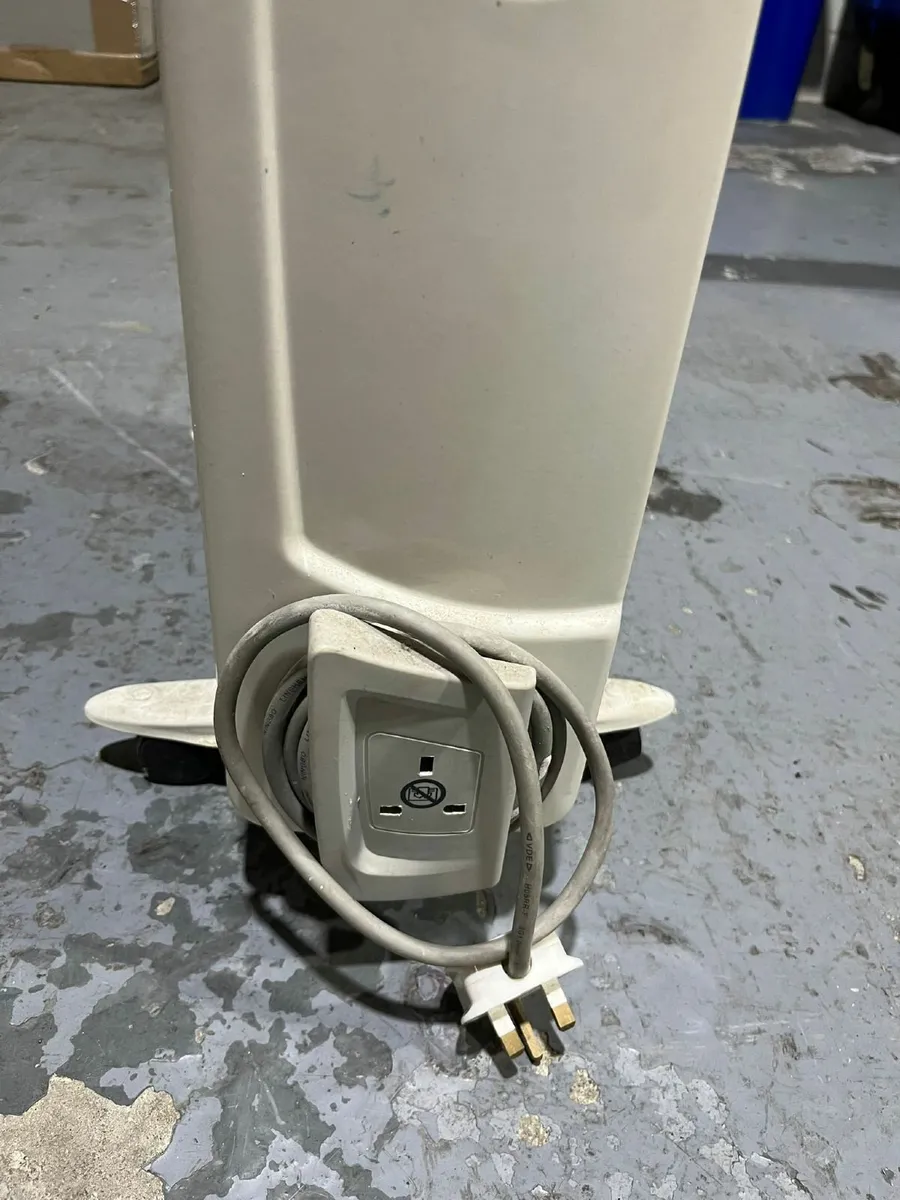 Dimplex Oil-Filled Radiator with Digital Timer - Image 2