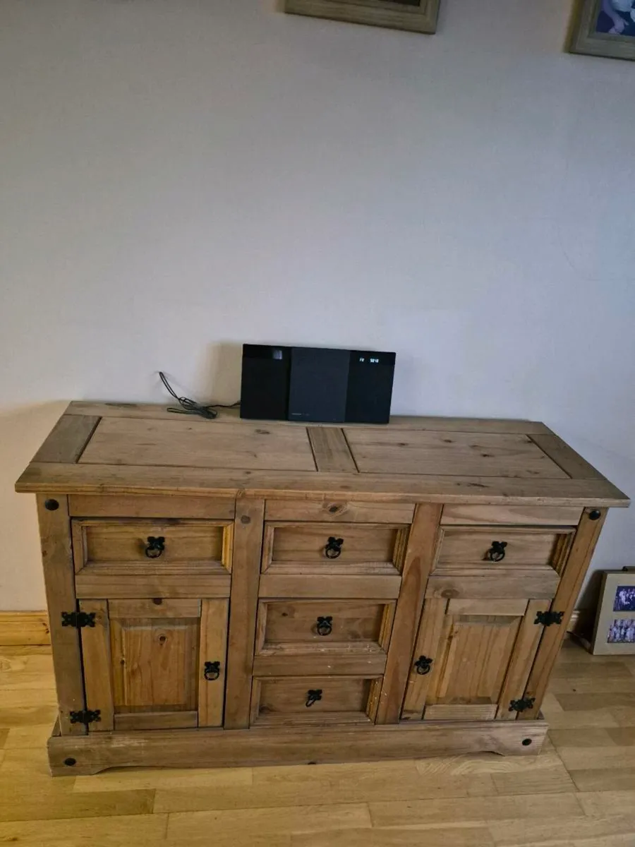 Selection of Corona furniture - Image 1