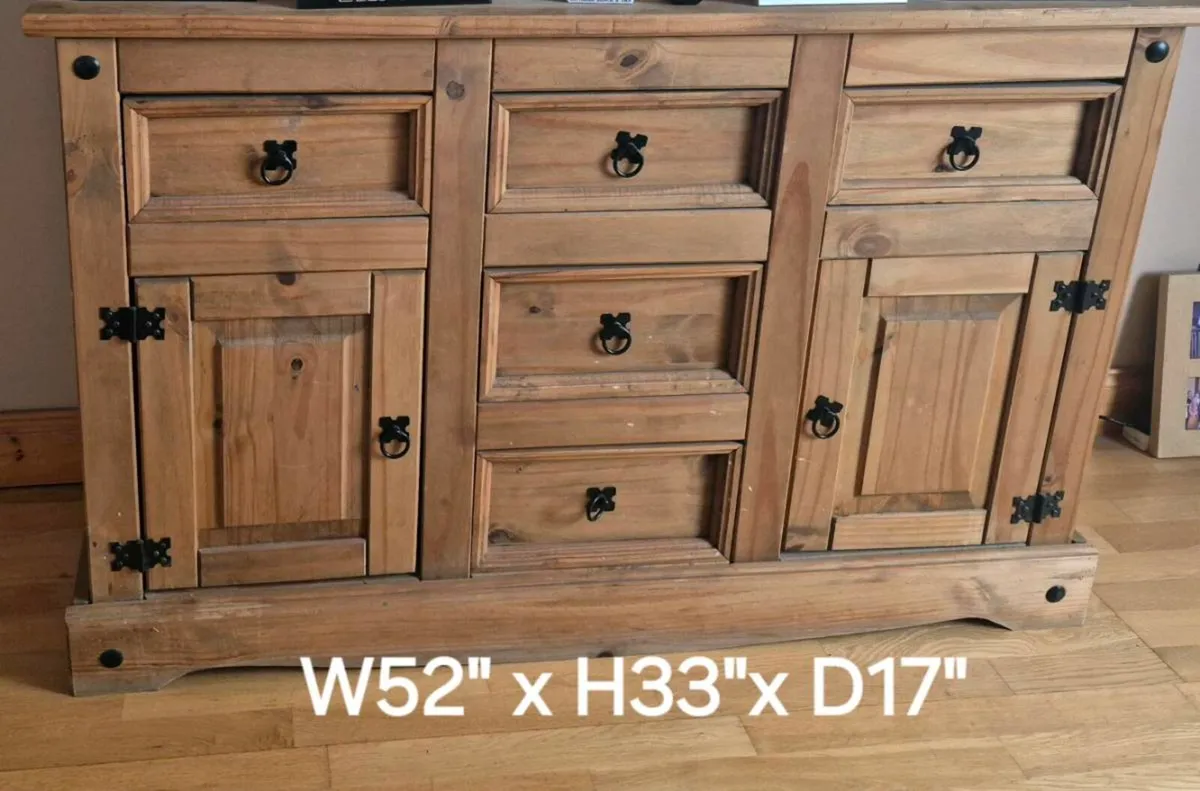 Selection of Corona furniture - Image 2