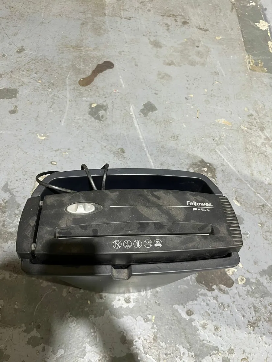 Fellowes Powershred P-5+ Paper Shredder - Image 3