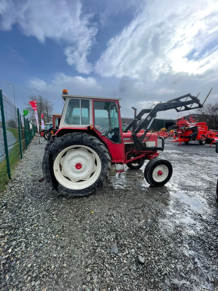 International 574 - Image 4