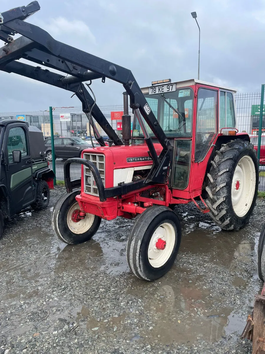 International 574 - Image 1