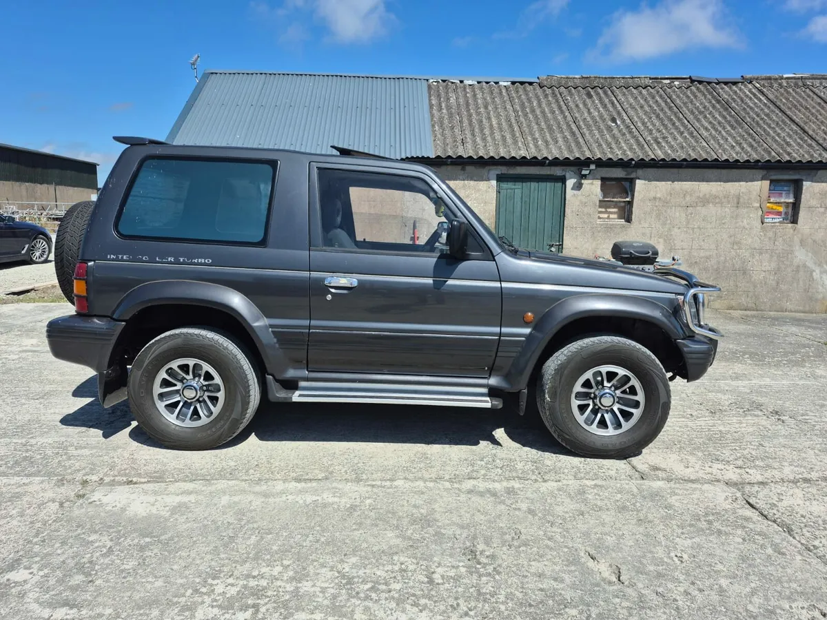 Mitsubishi Pajero 1991 SWB - Image 2