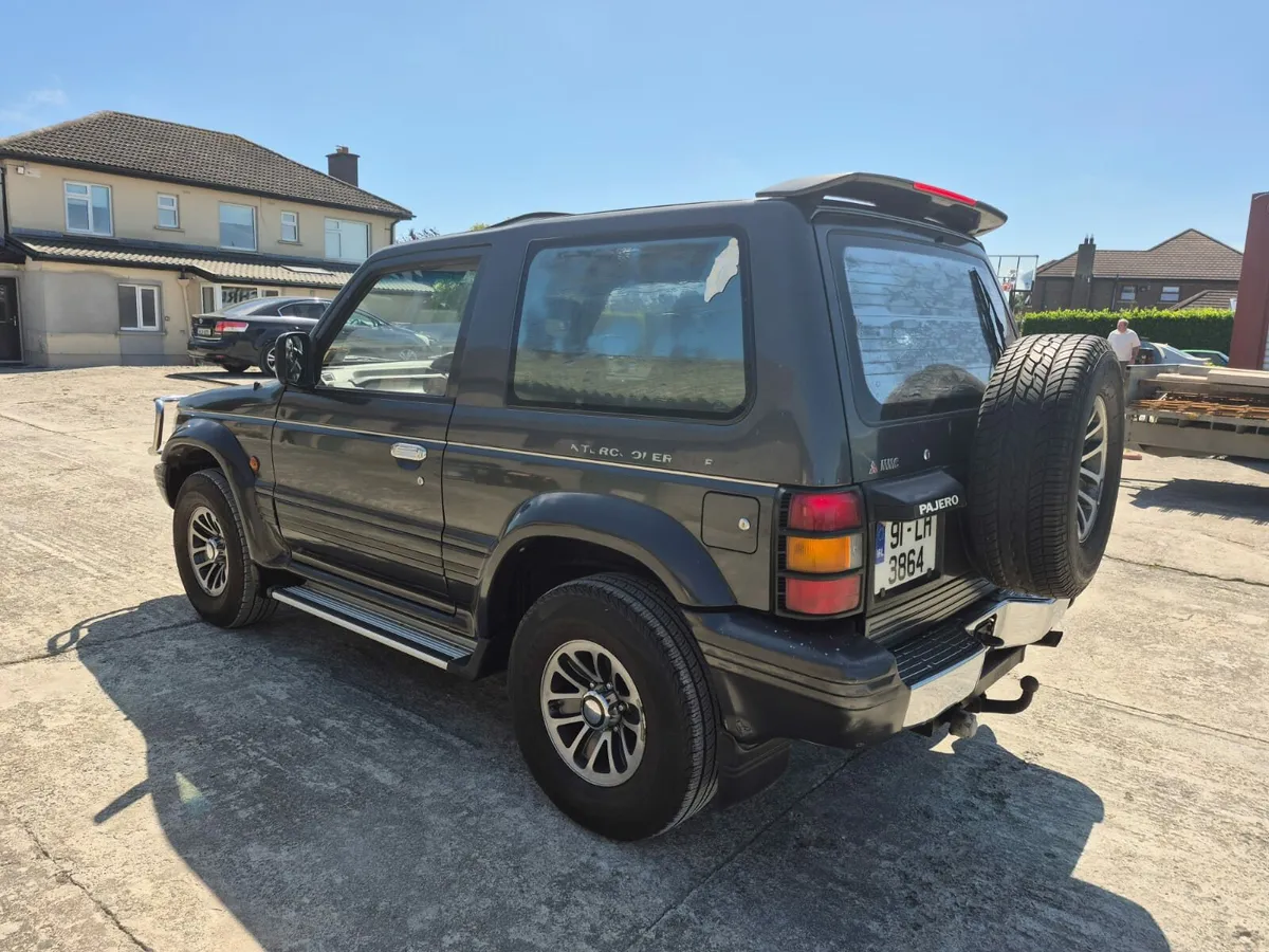 Mitsubishi Pajero 1991 SWB - Image 4