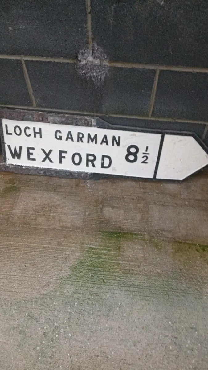 Irish road signs - Image 2