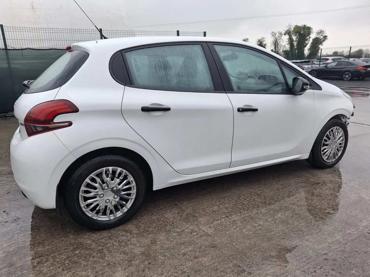 162 Peugeot 208  Access  1.2 Petrol - Image 3