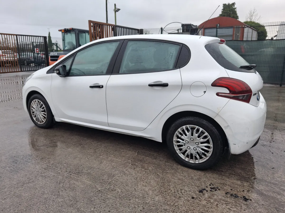 162 Peugeot 208  Access  1.2 Petrol - Image 4