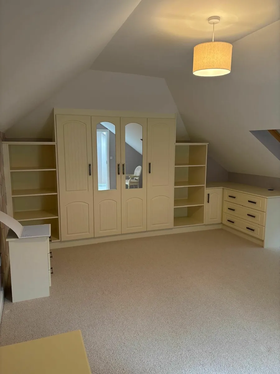 Quality Built in Bedroom Furniture - Image 3
