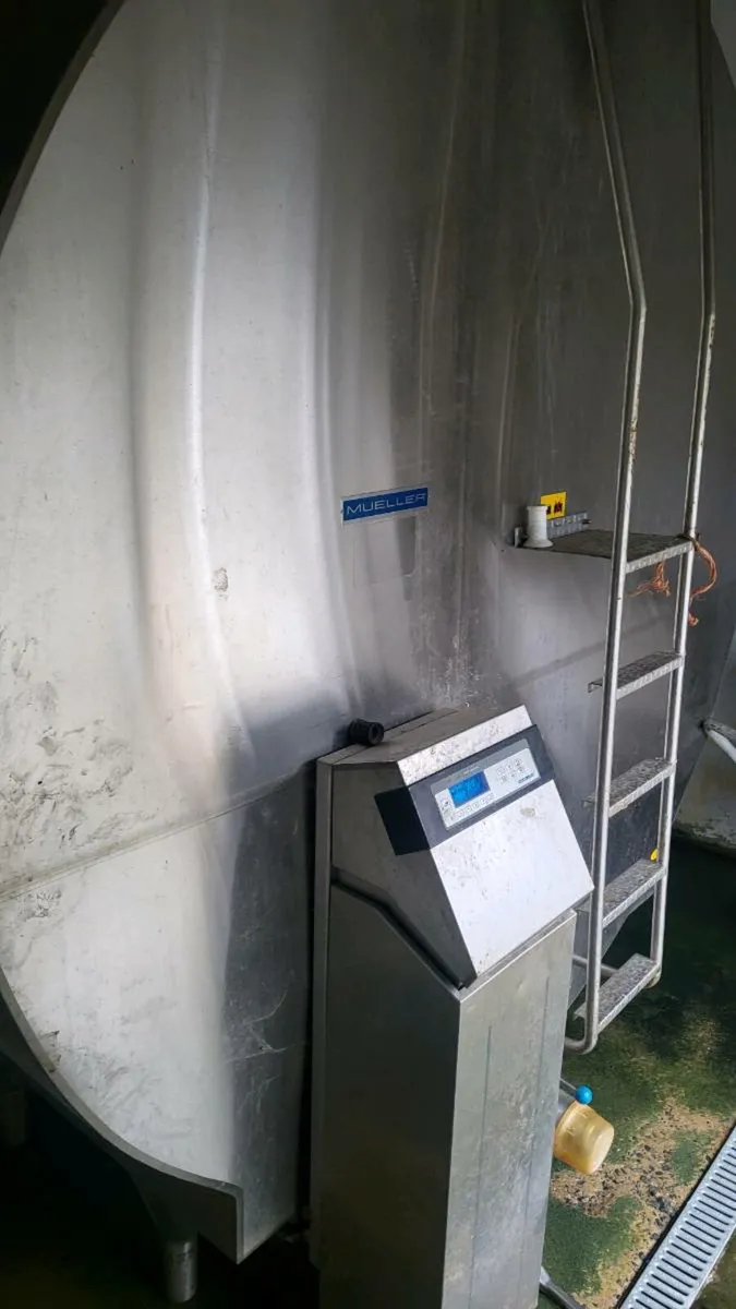 Mueller tank 21700 litres - Image 4