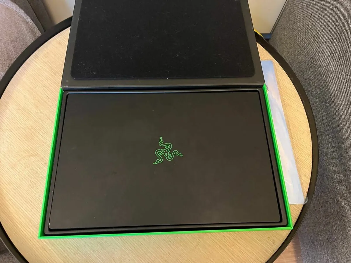 Razer Blade 15 Gaming Laptop - Image 1