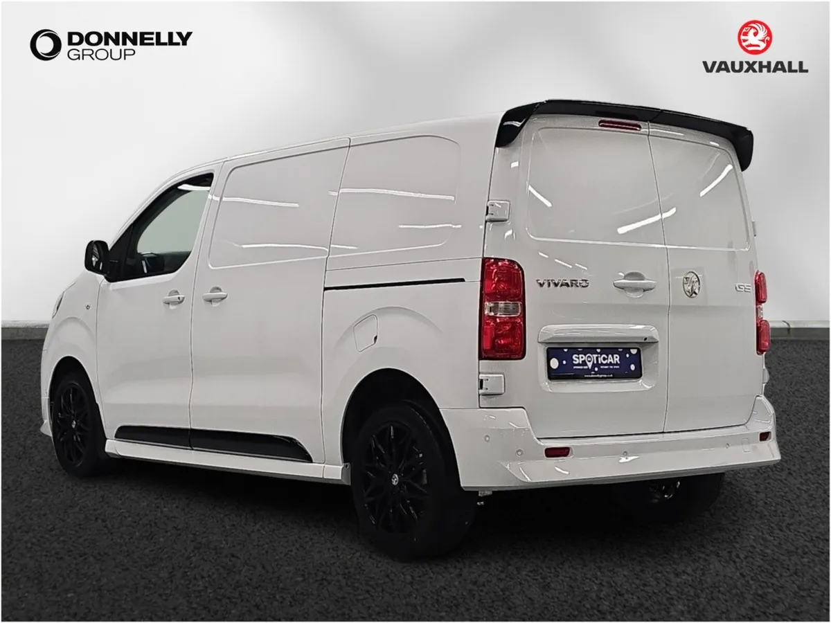 Vauxhall Vivaro Diesel Special Edition GS - Image 2