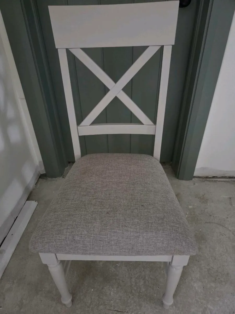 Table and Chairs &bench - Image 2