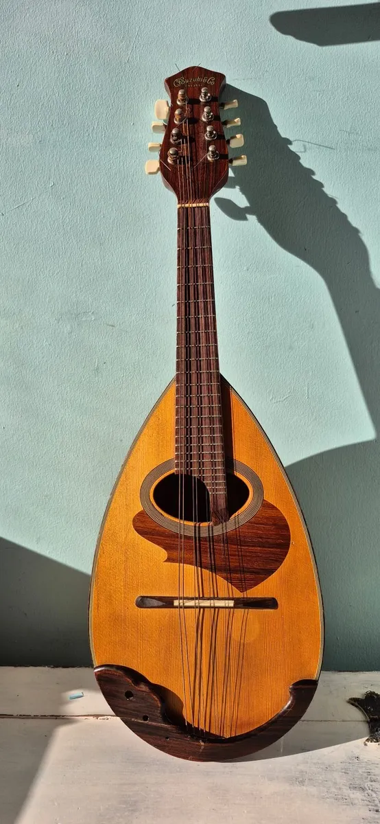Vintage Suzuki Mandolin, Made in Japan (1960s–70s) - Image 1
