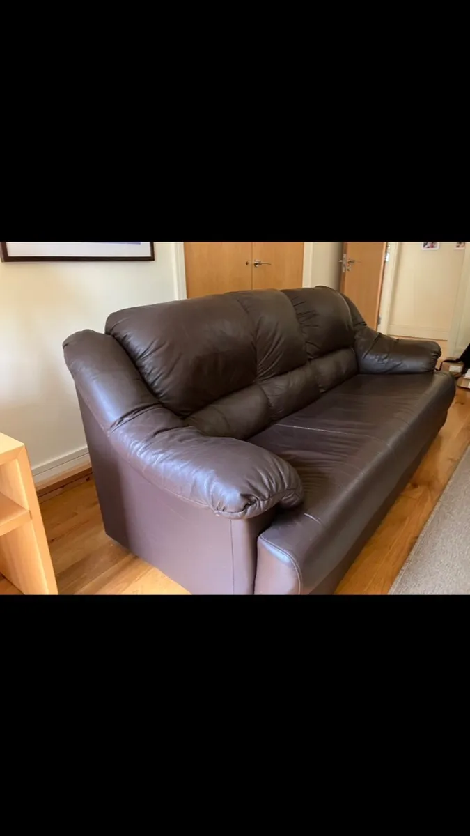 3 & 1 seater leather couches - Image 1