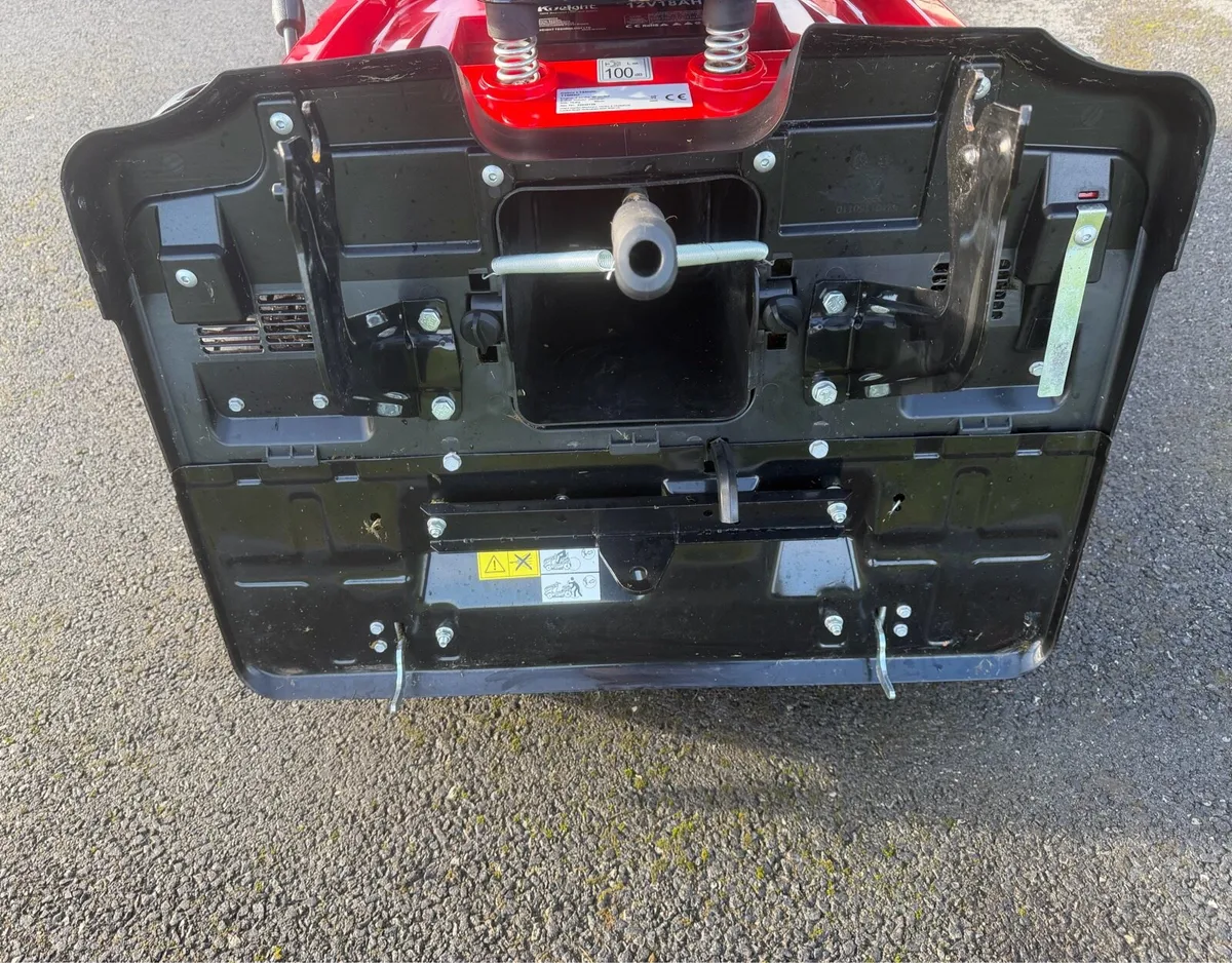 NEW RIDE ON LAWNMOWER - Image 2