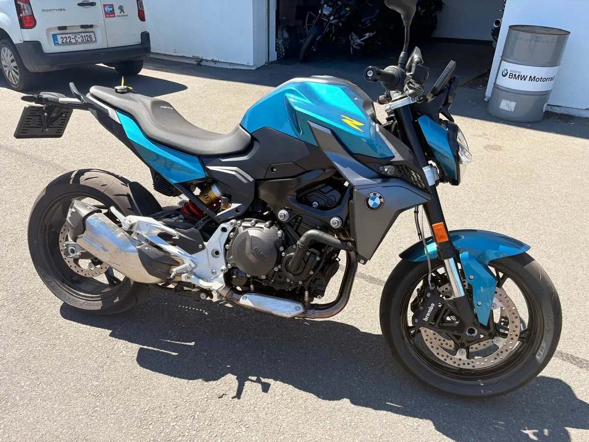 BMW 2025 F900r - Image 1