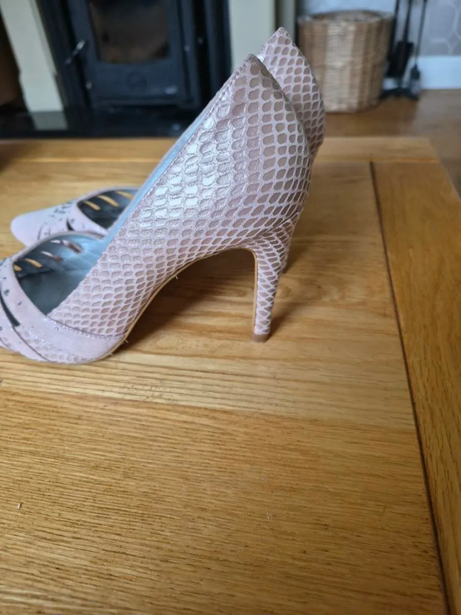 Mother of the Bride - Image 3