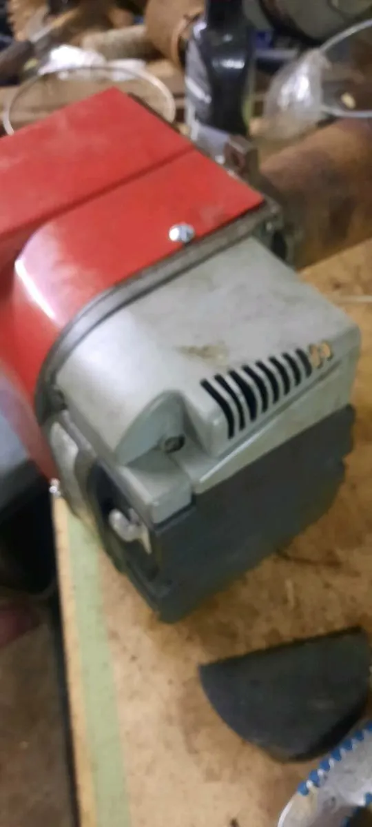 Oil burner Riello - Image 1