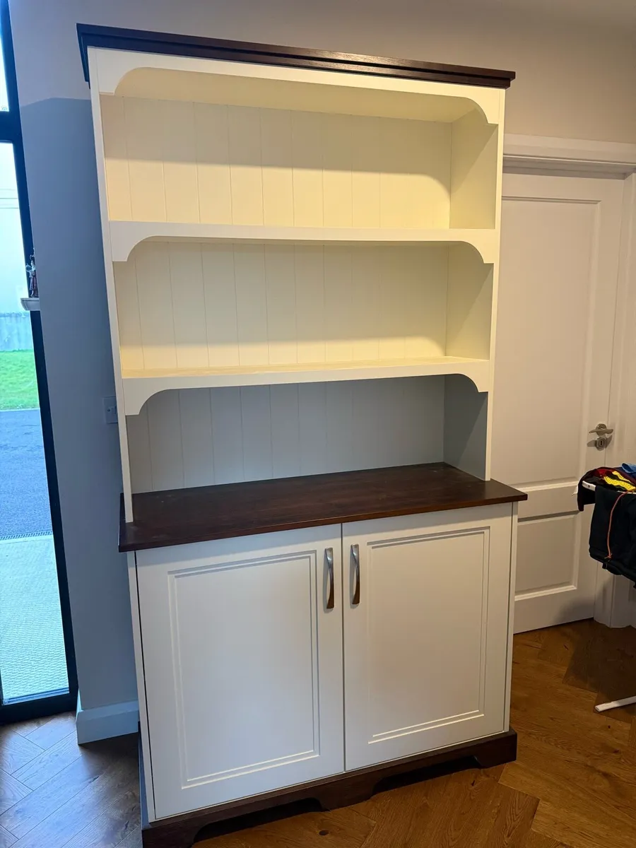 Kitchen dresser - Image 1