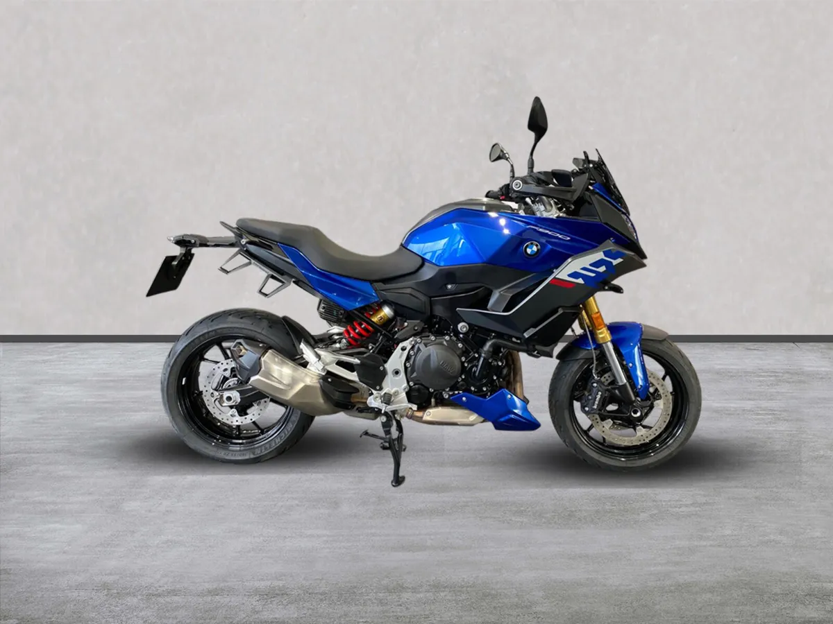 BMW F 900 XR RACING BLUE METALLIC - Image 1