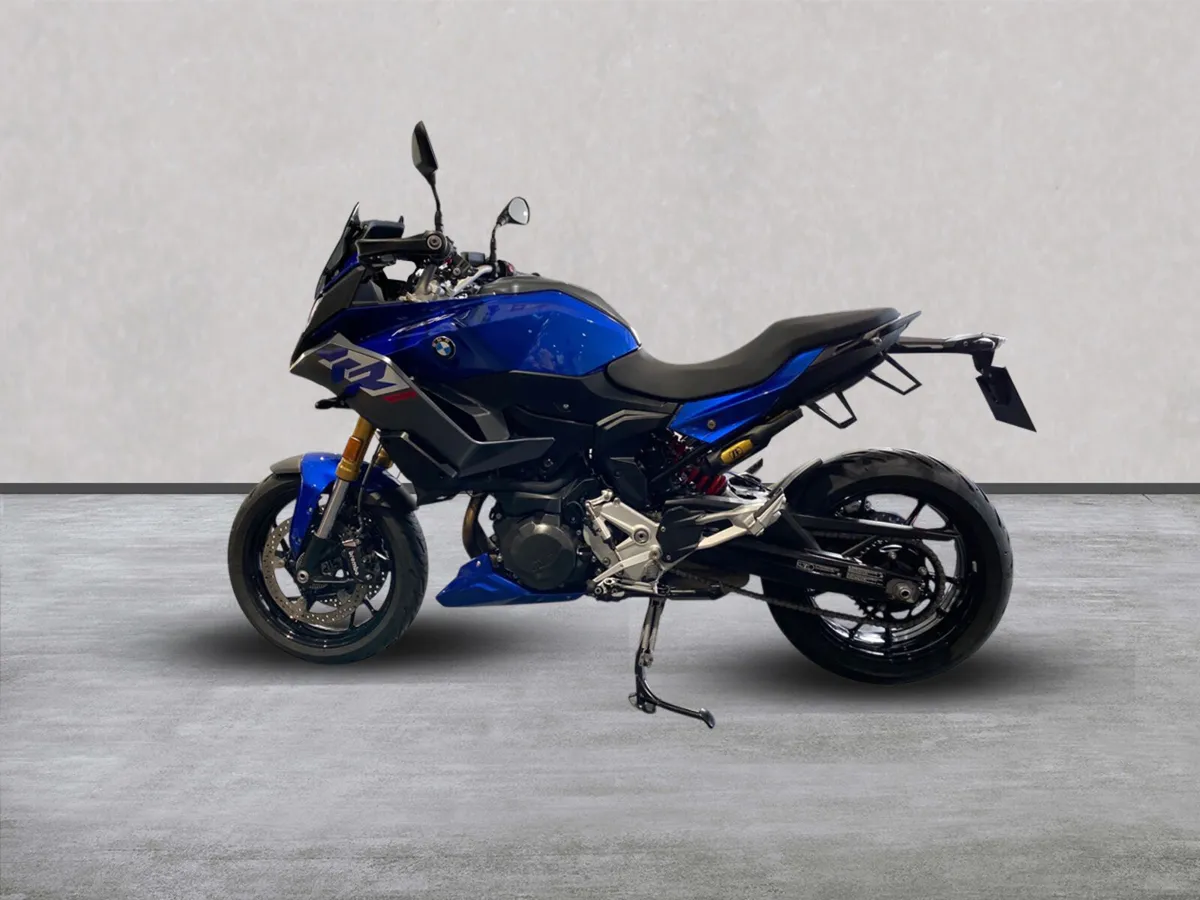 BMW F 900 XR RACING BLUE METALLIC - Image 2