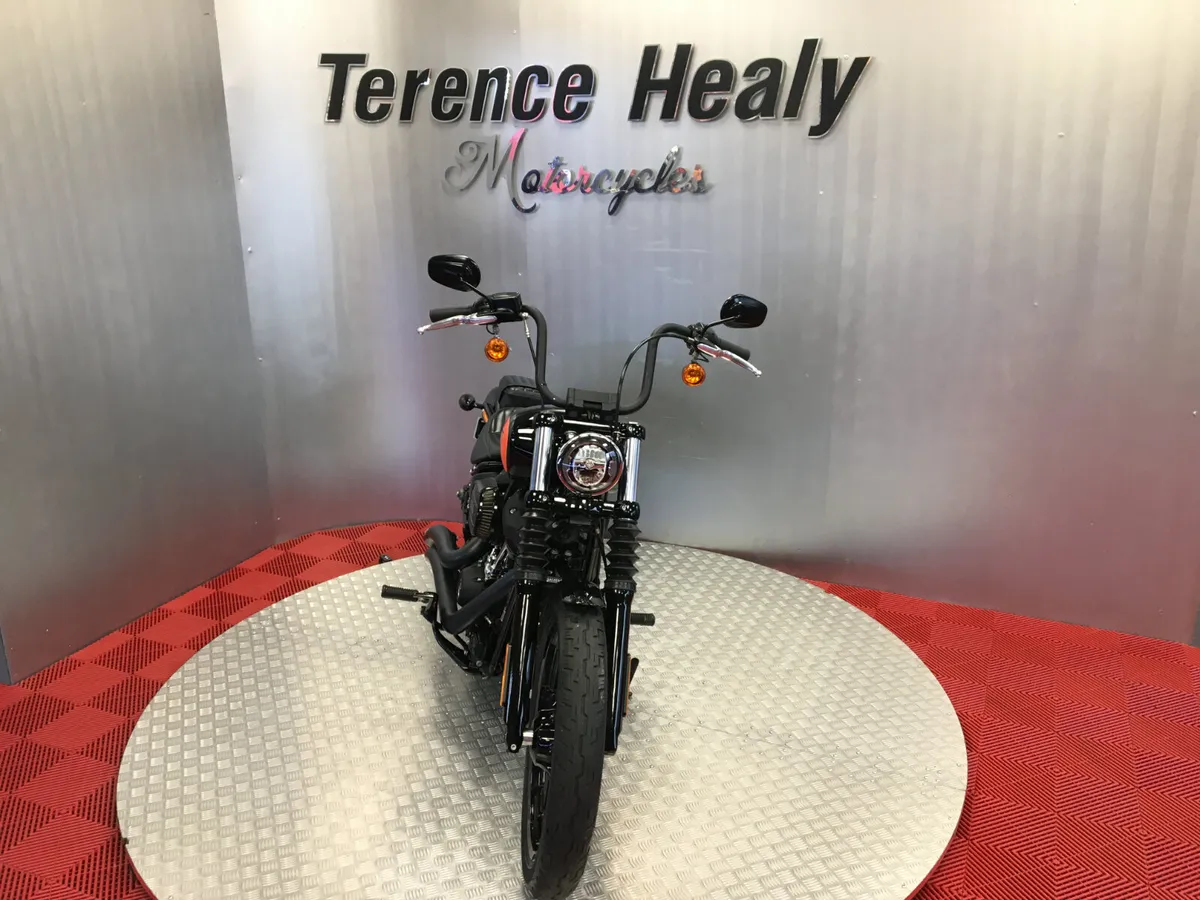 2022 Harley Davaison Street Bob - Image 3