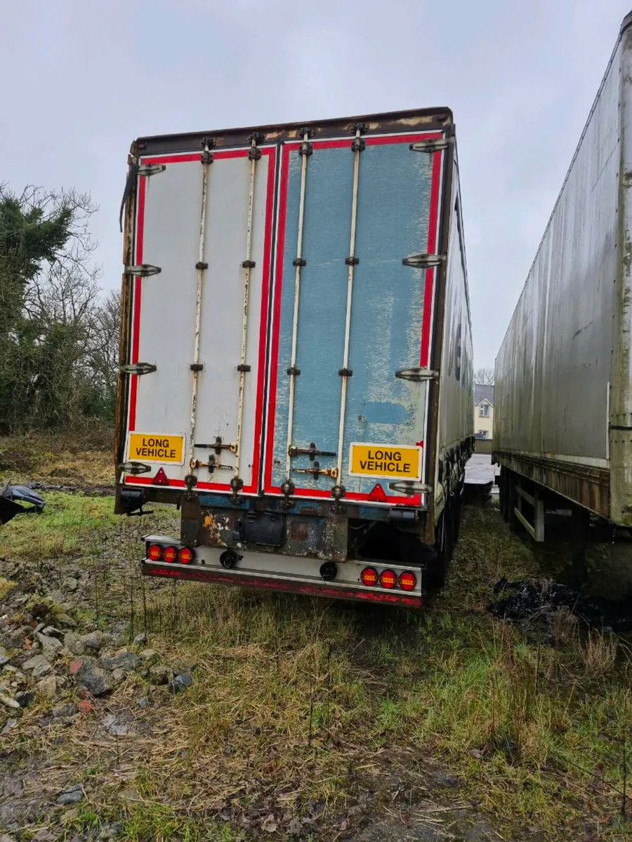 Curtain sider trailer - Image 3