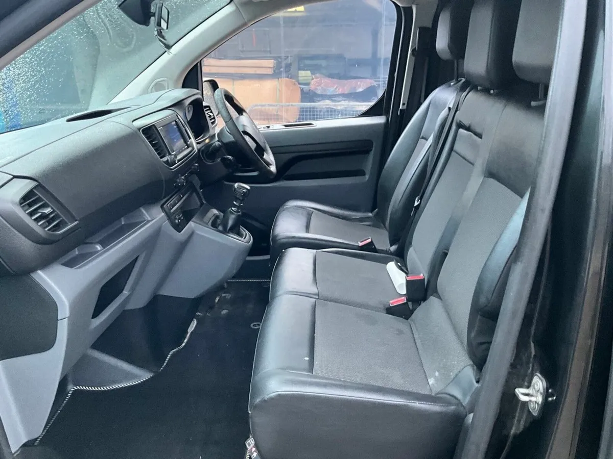 PEUGEOT EXPERT 1400 PROFESSIONAL 2.0 BLUE HDI - Image 4