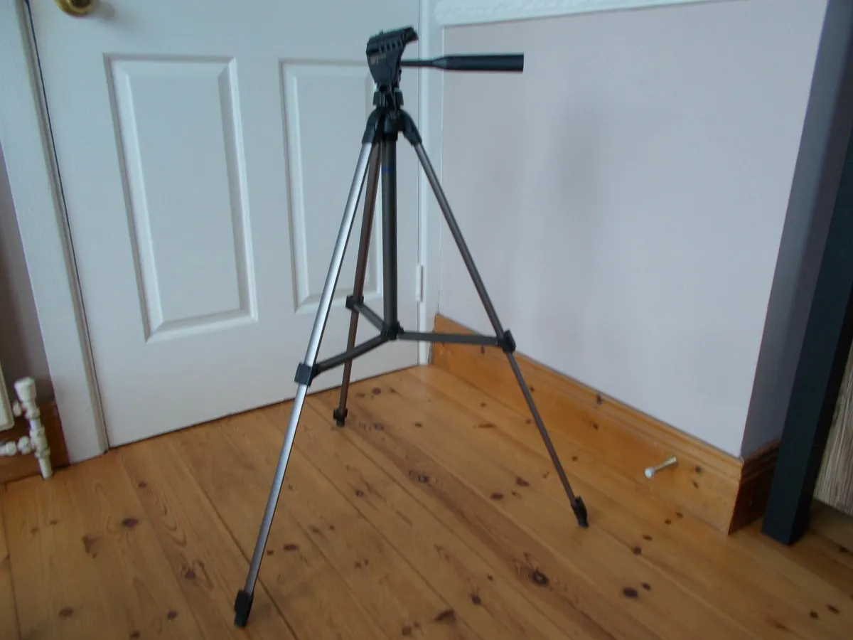 New Camera Tripod - Image 2