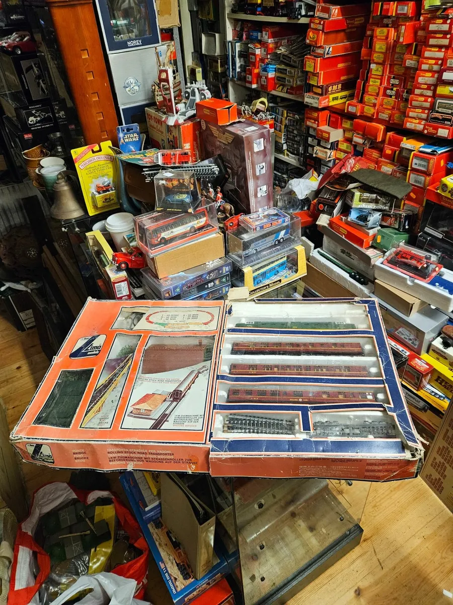 Hornby Lima OO Gauge Train Set - Image 1