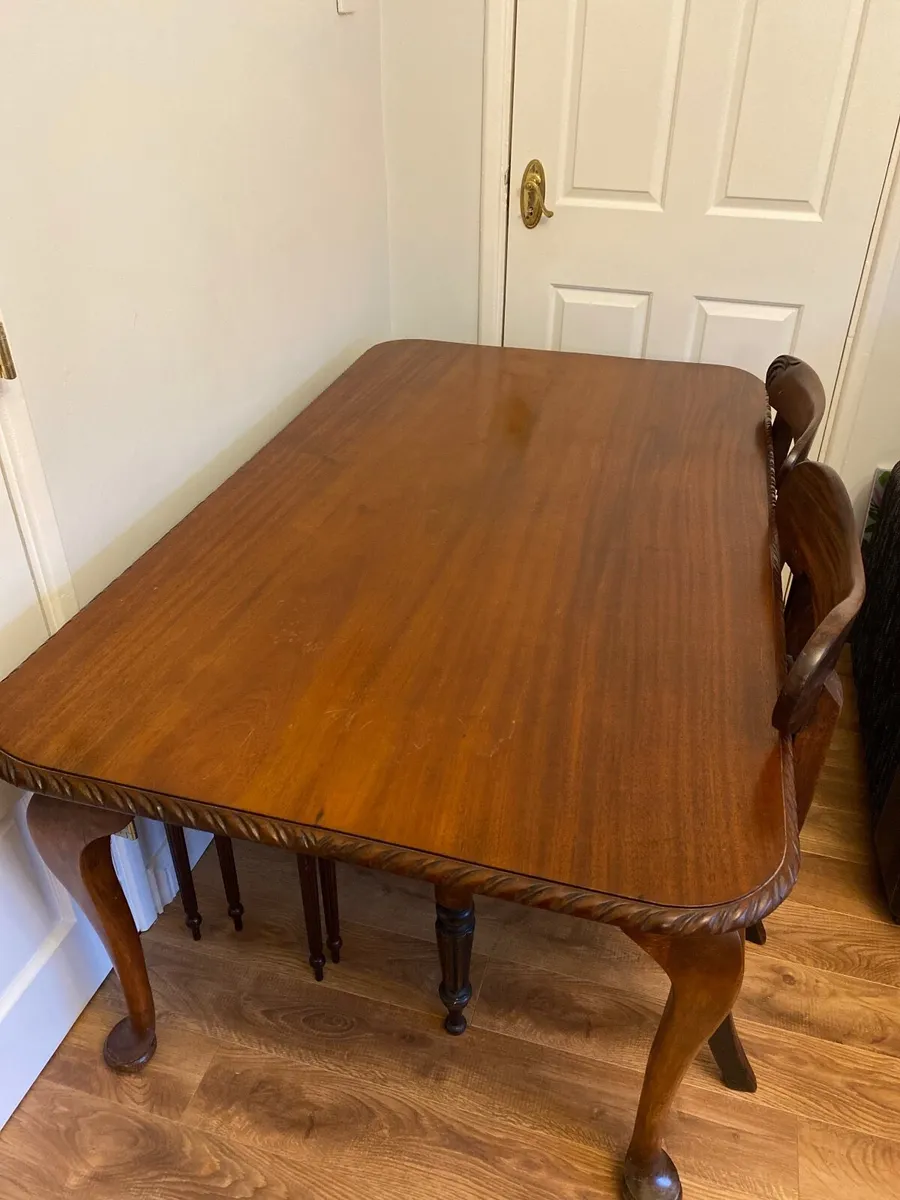 Mahogany dining table and 6 chairs - Image 2