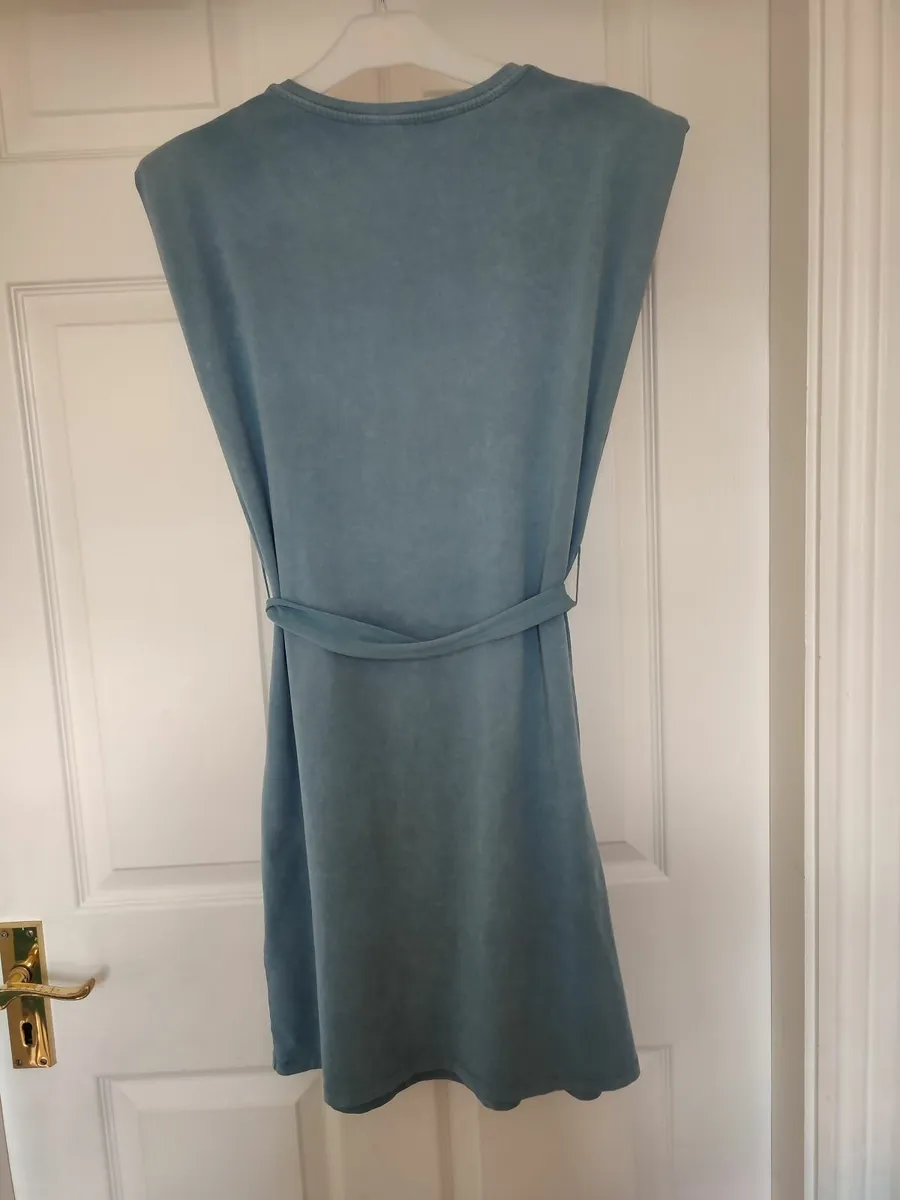 dress-brand new - Image 2