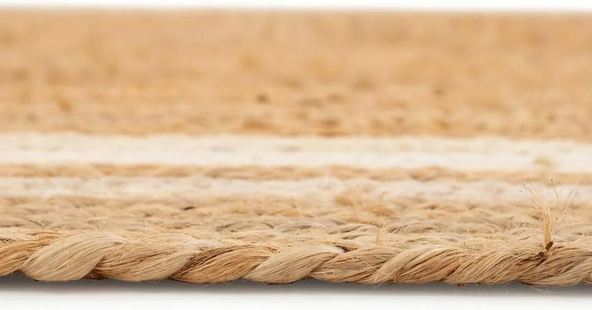 Handwoven Jute Rug Braided Natural Beige White - Image 3