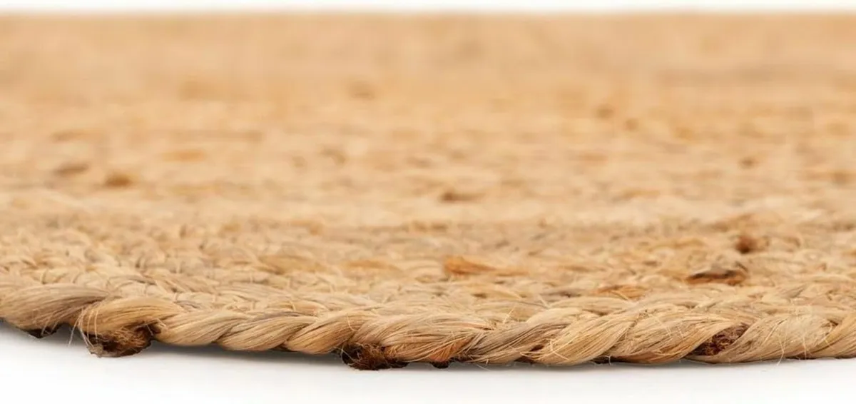 Scalloped Jute Rug Natural Beige Rustic Curved - Image 4