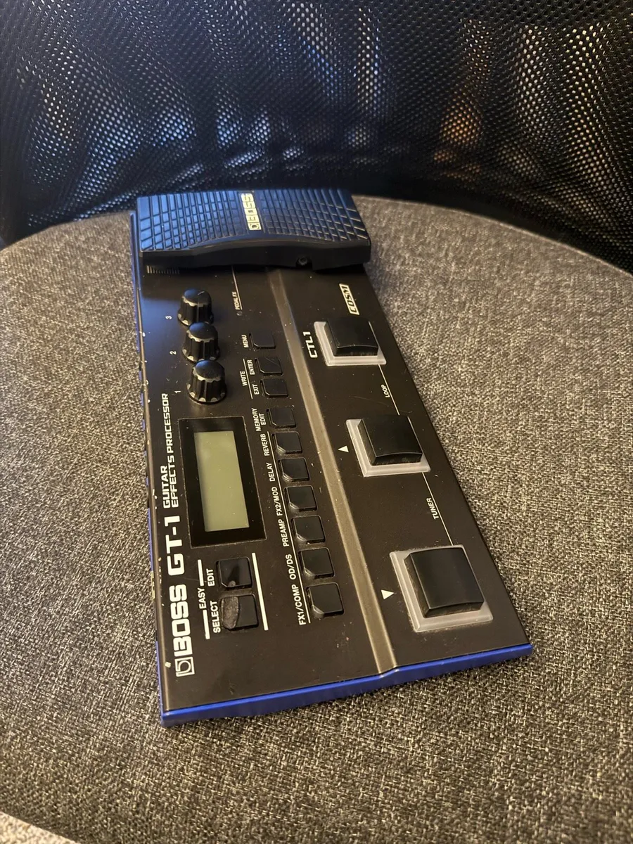Boss Gt1 Guitar Effect Processor - Image 3