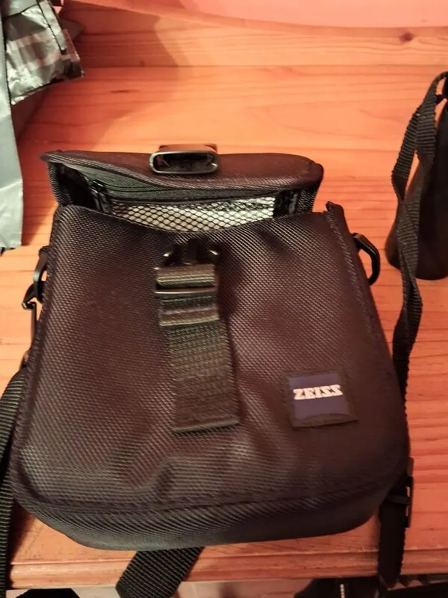 zeiss conquest hd binoculars bag included - Image 2