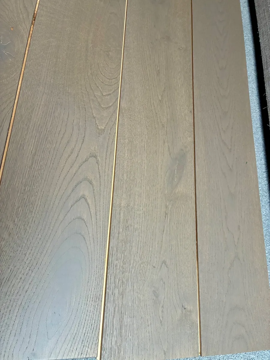 Wooden flooring (Rustic Oak) - Image 1