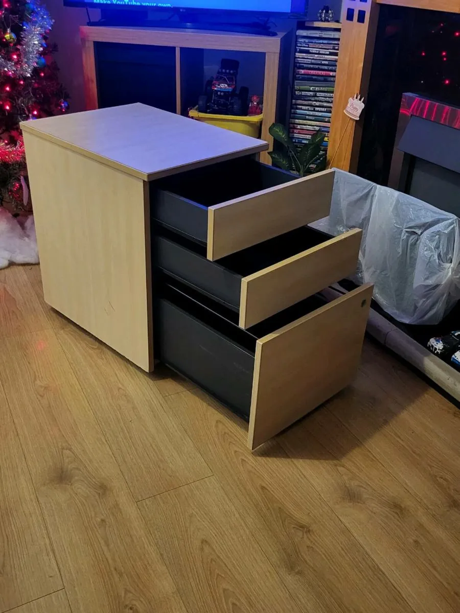 Chest of Drawers/Office Cabinet - Image 2