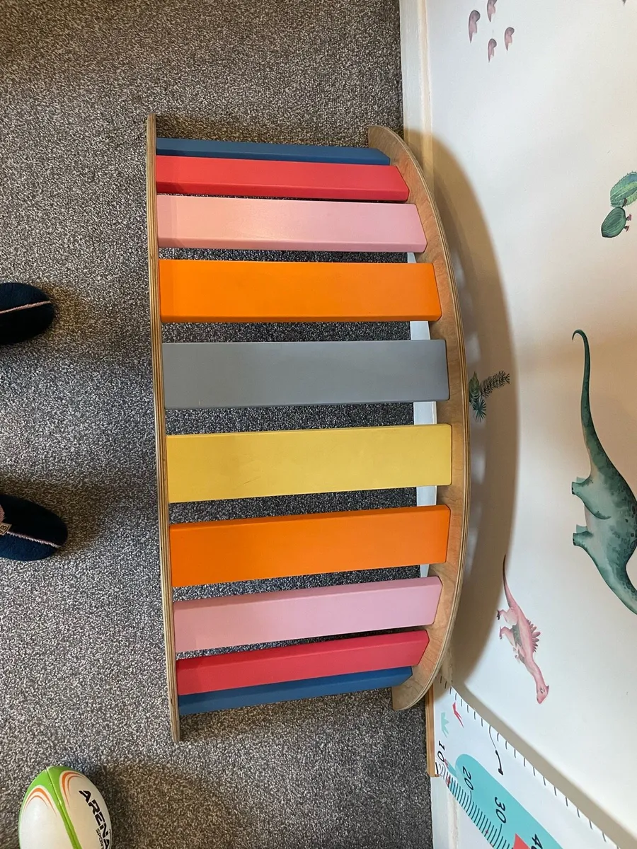 Children’s rainbow climbing arch - Image 3