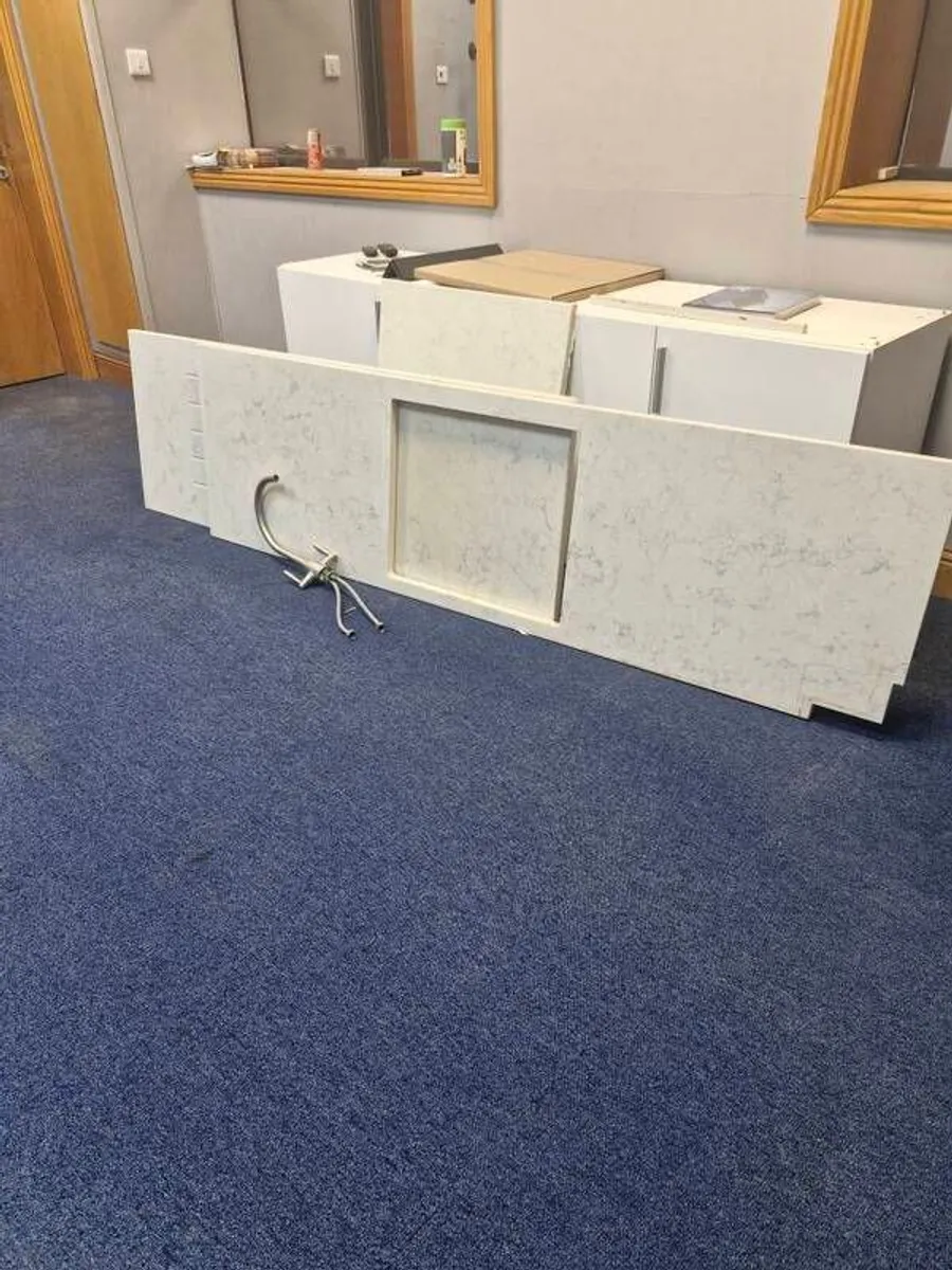 Quartz Counter Tops - Image 2