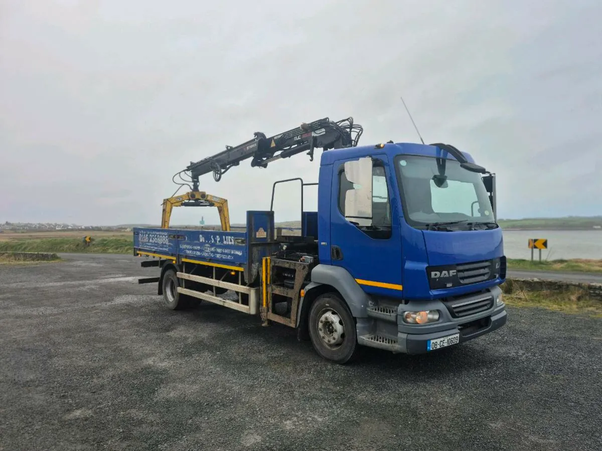 Daf lf55 with remote crane - Image 1