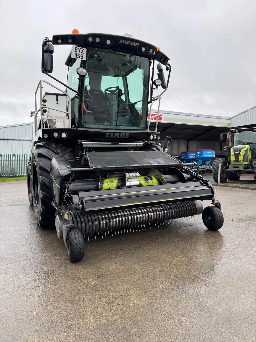 Jaguar 980 - Image 4