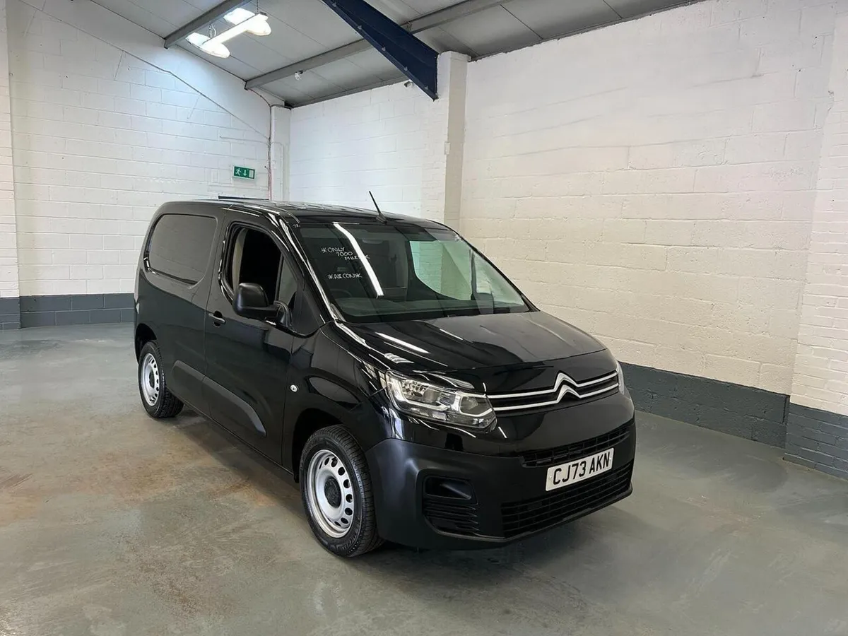2023 Citroen Berlingo Panel Van - Image 2