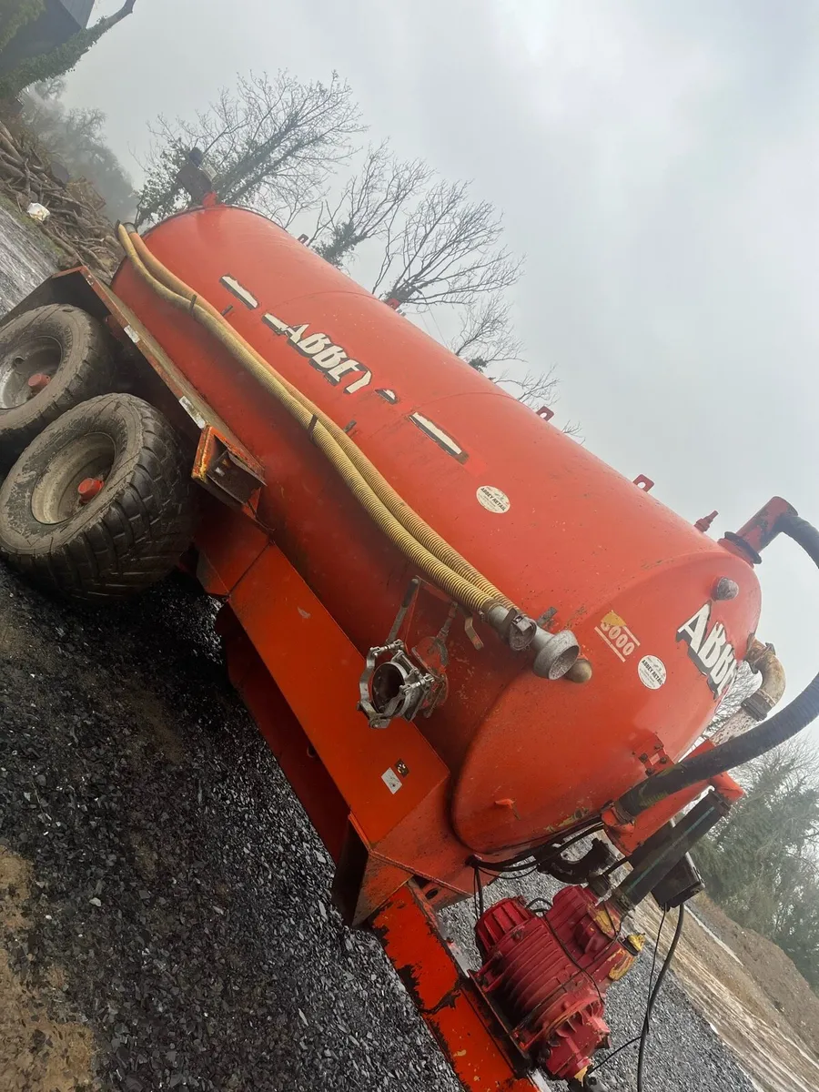 Abbey 3000 - Image 1