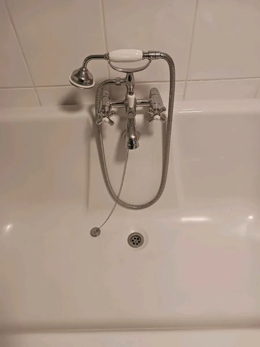 Roll Top Bath For Sale - Image 3