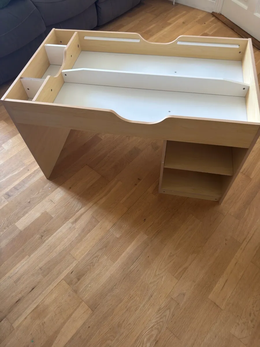 Lego table - Image 4