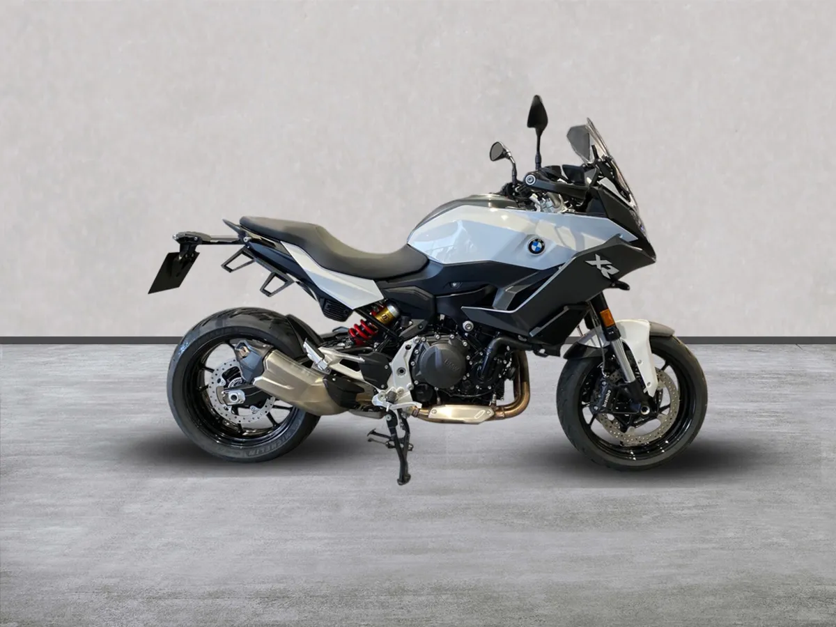 BMW F 900 XR - Image 1