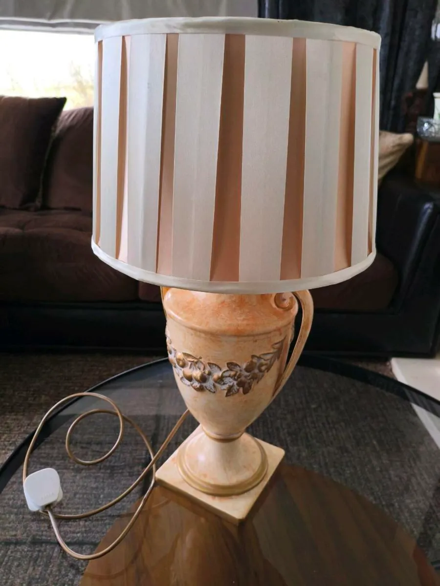 Beautiful lamp new 35 Euro - Image 2